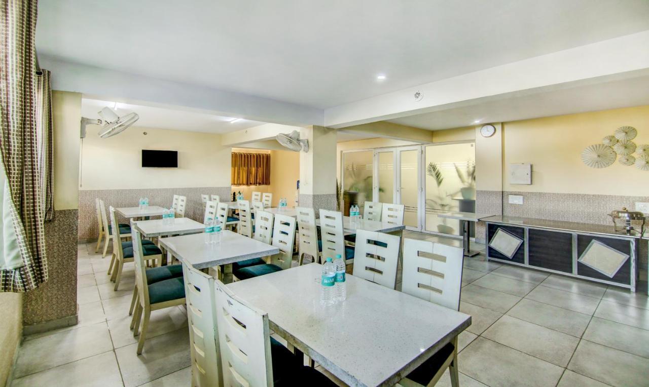 Treebo Trend Blooms Premium Otel Gurgaon Dış mekan fotoğraf