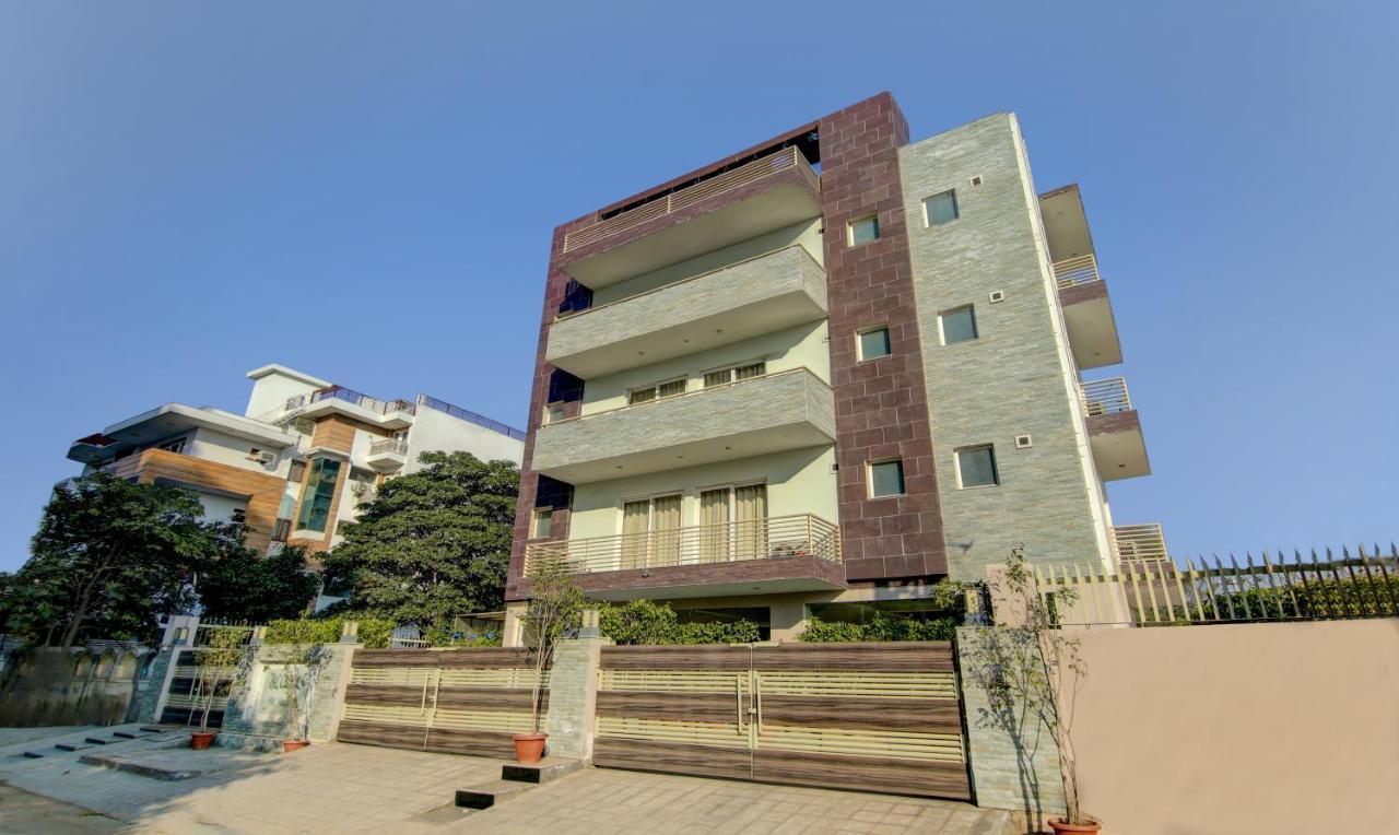 Treebo Trend Blooms Premium Otel Gurgaon Dış mekan fotoğraf